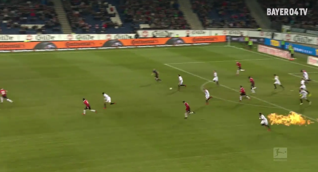 VIDEO: Cầu thủ bứt tốc ghi bàn như Usain Bolt ở Bundesliga VIDEO: Cầu thủ bứt tốc ghi bàn như Usain Bolt ở Bundesliga