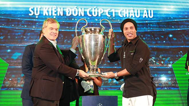 Ronaldinho sang Việt Nam lần 2. Ảnh: Internet Tin thể thao 13/4,Ronaldinho, bản tin thể thao,Thể Thao 24h, tin Hot Thể Thao,bóng đá việt nam,u19 hagl