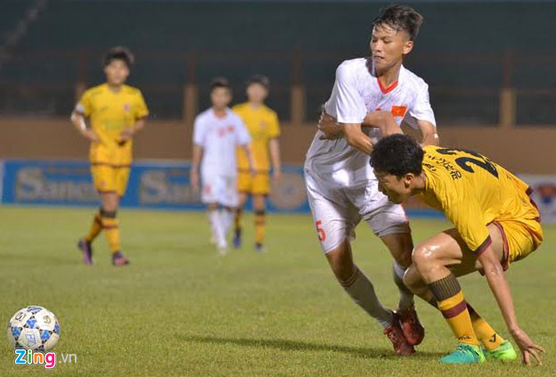 U19 Việt Nam nhận thất bại trước Gwangju. Ảnh: Zing.vn U19 Việt Nam, U19 Gwangju,U19 Việt Nam 0-1 U19 Gwangju,HLV Vũ Hồng Việt,hlv u19 việt nam,gwangju,U19 Quốc tế 2017