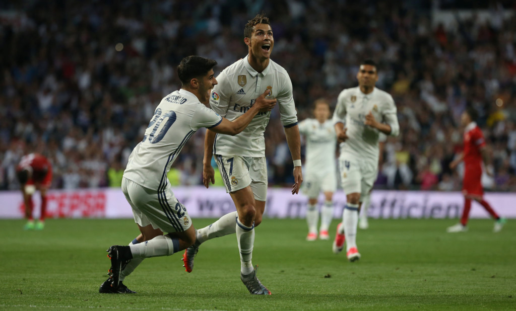 Ronaldo bắt kịp kỷ lục ghi bàn tại 5 giải VĐQG châu Âu của huyền thoại Jimmy Greaves Ronaldo, Ronaldo pha ky luc, real madrid, real 4-1 sevilla, real madrid 4-1 sevilla,la liga, cr7