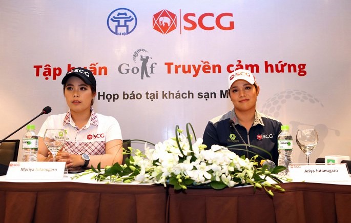 Hai chị em Ariya Jutanugarn và Moriya Jutanugarn thân thiện trả lời phỏng vấn Golfer, Ariya Jutanugarn (May), Moriya Jutanugarn (Mo), Ariya Jutanugarn đến Việt Nam, Moriya Jutanugarn đến Việt Nam