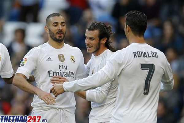 CR7 bị CĐV Napoli la ó Tay Ban Nha, tin bong da Tay Ban Nha, tin tuc bong da Tay Ban Nha, tin bong da Tay Ban Nha 7/3