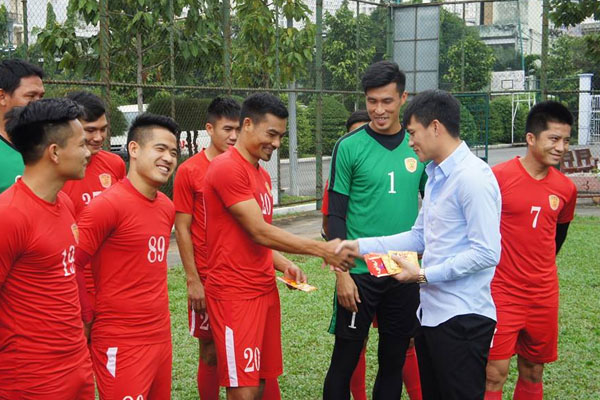 Công Vinh ủng hộ Đình Luật chia tay ĐTQG Công Vinh ủng hộ Đình Luật chia tay ĐTQG