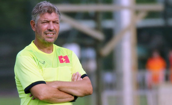 Jurgen Gede cho rằng New Zealand chính là 'ẩn số' với U20 Việt Nam tại World Cup sắp tới Jurgen Gede cho rằng New Zealand chính là 'ẩn số' với U20 Việt Nam tại World Cup sắp tới