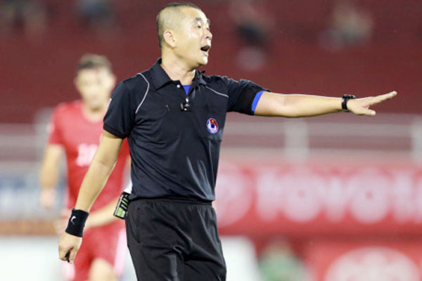 Trọng tài Thư không hoàn thành bài kiểm tra thể lực bóng đá Việt Nam, V-League, tin tức V-League, trọng tài V-League