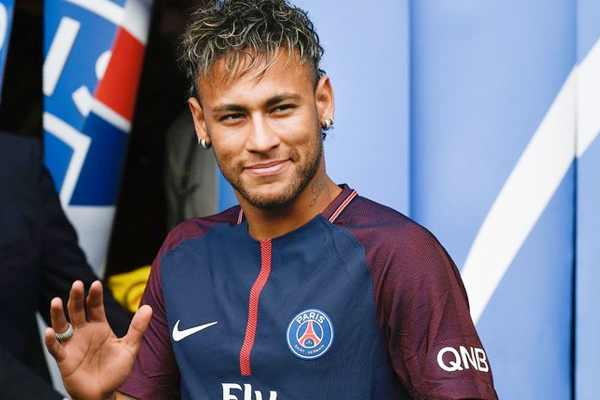 Neymar nhận lương khủng tại PSG Neymar nhận lương khủng tại PSG