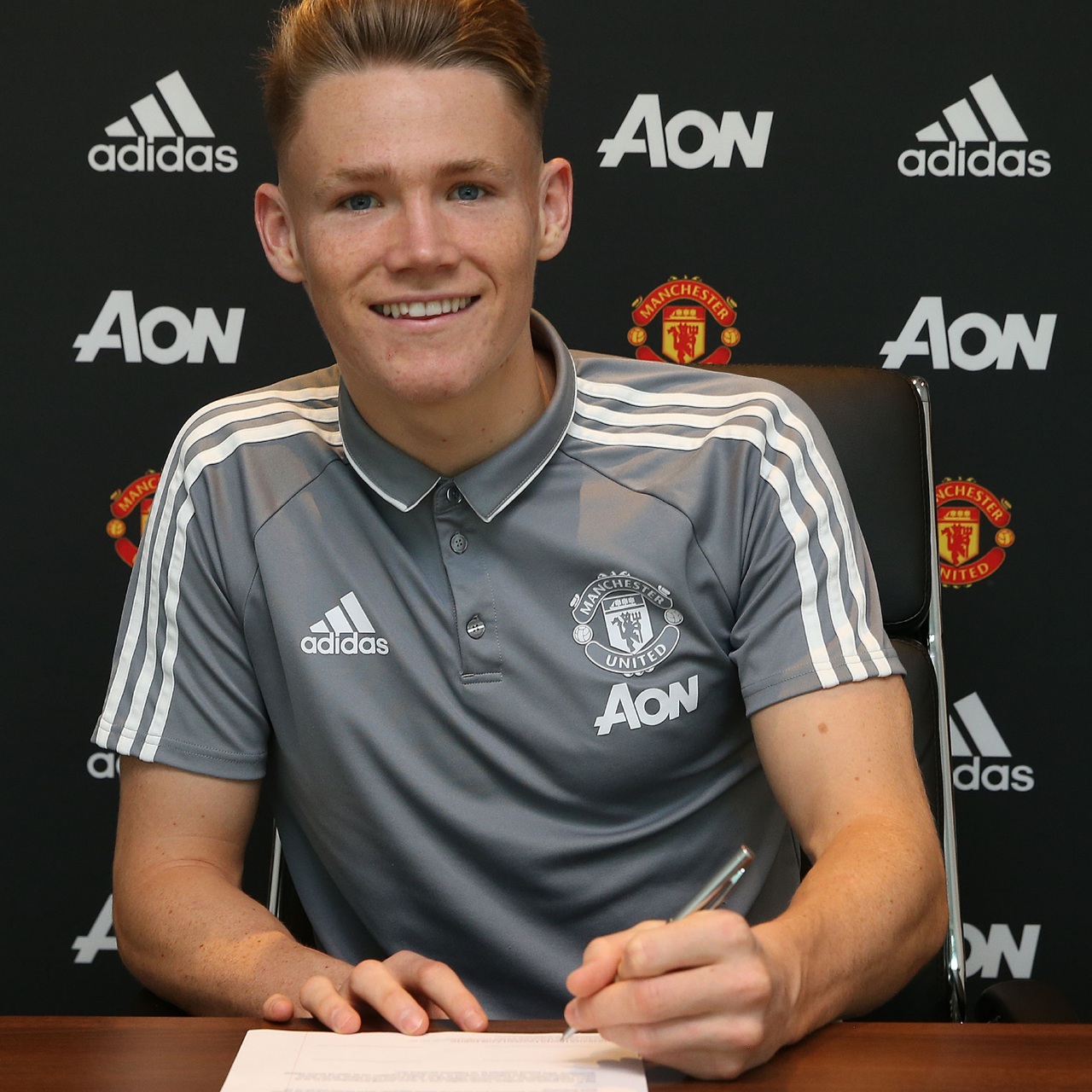 Man Utd giữ chân thành công Scott McTominay Man Utd giữ chân thành công Scott McTominay