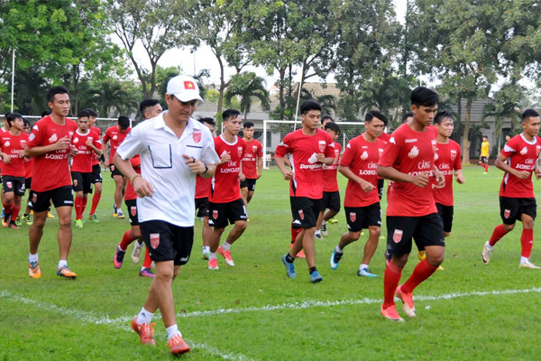 CLB Long An đang đứng trước nguy cơ giải tán bóng đá Việt Nam, V-League, tin tức V-League, hạng Nhất, Long An, Long An giải thể
