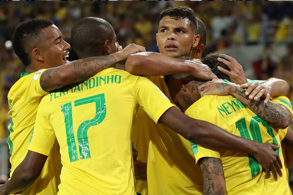 Brazil chính thức có vé vào vòng 1/8 World Cup truc-tiep-brazil-vs-serbia-co-dia-chan-1h00-ngay-28-6