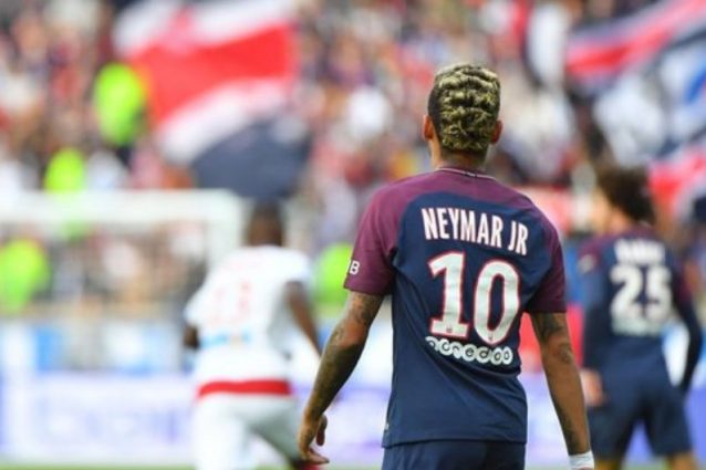 Neymar hóa tội đồ với tấm thẻ đỏ phút cuối trận kết quả bóng đá hôm nay 23/10, kết quả La Liga, kết quả Real Madrid vs Eibar