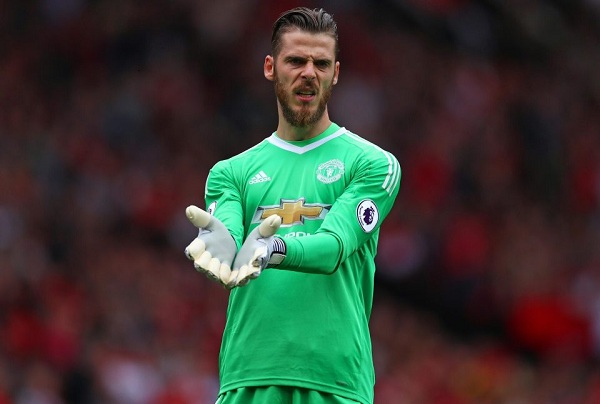 De Gea thậm chí xếp sau thủ môn Iran do thứ tự bảng chữ cái De Gea, thủ môn xuất sắc nhất FIFA, Man Utd, Wenger, Leicester