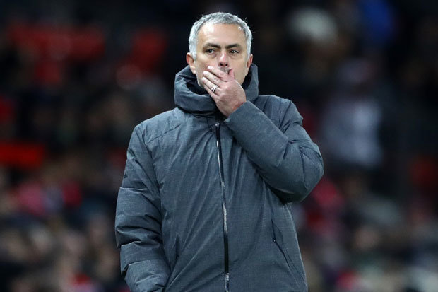 Cho rằng MC gặp may, Mourinho vẫn công nhận đối thủ là đội bóng mạnh Mourinho, Ryan Sessegnon, Ozil, Man utd, tin tức MU