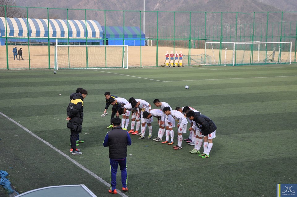 Trận thua 1-3 để lại nhiều bài học cho thầy trò HLV Graechen U17 HAGL, U17 HAGL thua, U17 HAGL tap huan, Hàn Quốc, HLV Graechen