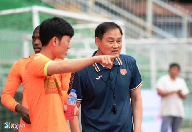 Xuân Trường không được đảm bảo đá chính thường xuyên trong giai đoạn tới xuân trường, gangwon, kleague, gangwon vs tphcm