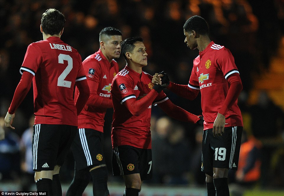 Sanchez có khởi đầu thuận lợi trong màu áo Man Utd mu 4-0 yeovil, fa cup sanchez