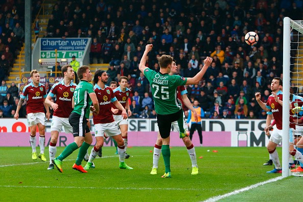 Raggett ghi bàn thắng vàng giúp Lincoln vào tứ kết FA Cup 2017 tin tức bóng đá 19/2, tin tức bóng đá sáng 19/2, FA Cup, Lincoln, Quang Tình, XSKT Cần Thơ