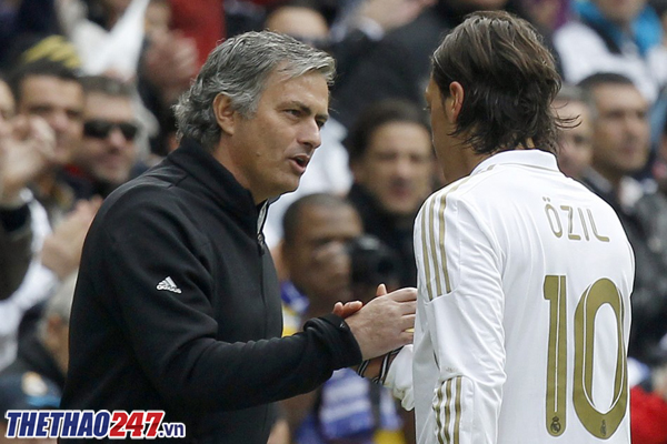 HLV Mourinho và Ozil có mối quan hệ rất tốt Mourinho, Ozil, tin tuc MU, tin chuyen nhuong MU, tin tuc bong da hom nay, tin tuc bong da quoc te, tin bong da HOT 16/04