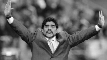 Huyền thoại Diego Maradona qua đời ở tuổi 60