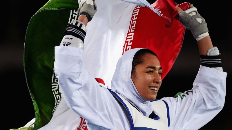 Nữ VĐV duy nhất giành huy chương Olympic bỏ trốn khỏi Iran