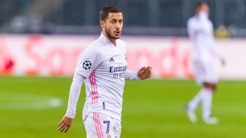 Hazard segera memanfaatkan keunggulan Real setelah berhasil mengeksekusi penalti (Gambar: Internet)