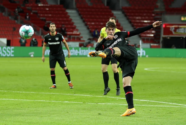 Direct Leverkusen 1-0 Bayern: Tiba-tiba terjadi Foto 1