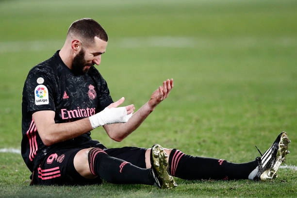 Live Elche 0-1 Real Madrid: Para pengunjung kewalahan Foto 1