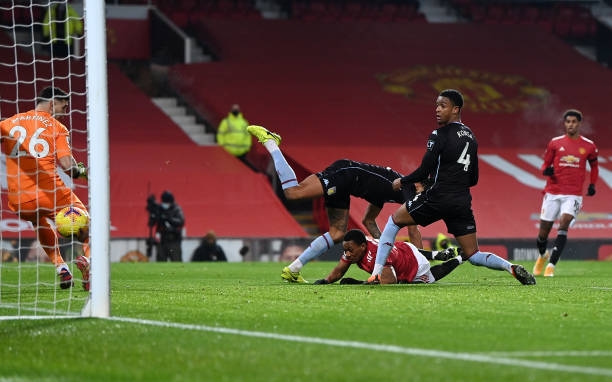 Langsung MU 1-0 Aston Villa: Setan Merah kewalahan Foto 1