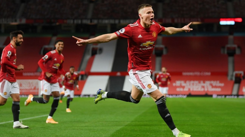 Luke Shaw yakin dengan daya saing juara MU Foto 2