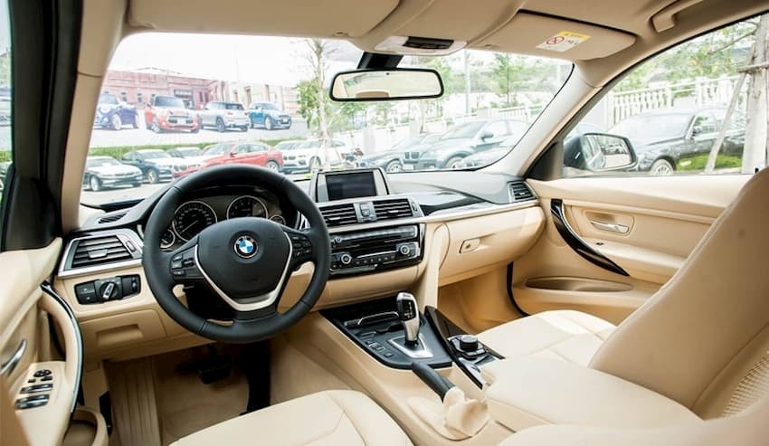 Nội thất BMW 320i