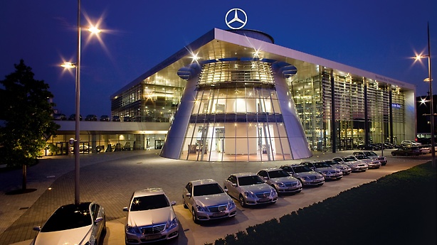 Trụ sở của Mercedes-Benz tại Stuttgart - Đức