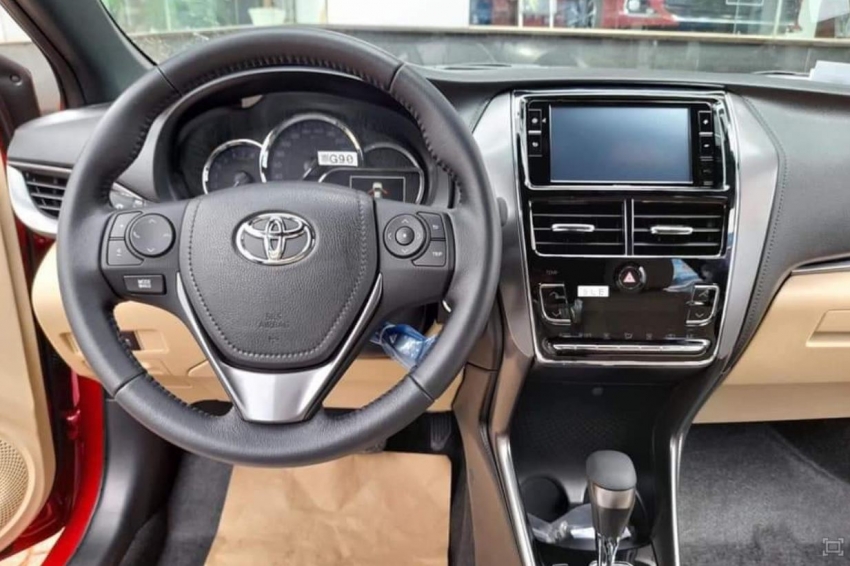 toyota yaris 2021 cập bến việt nam, chờ giá tốt đấu mazda 2