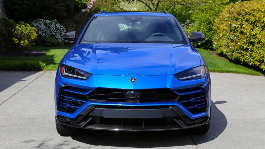 lamborghini urus 093017 1