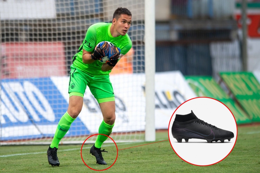Filip Nguyễn mang trên chân mẫu giày đinh hàng đầu của Nike