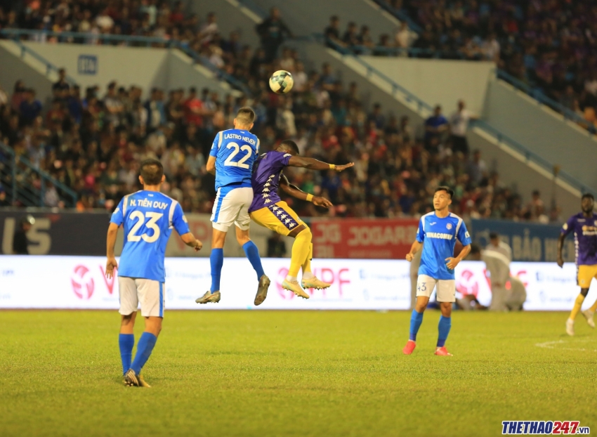 Than Quang Ninh Direct 0-4 Hanoi: Rimario Brace Photo 1