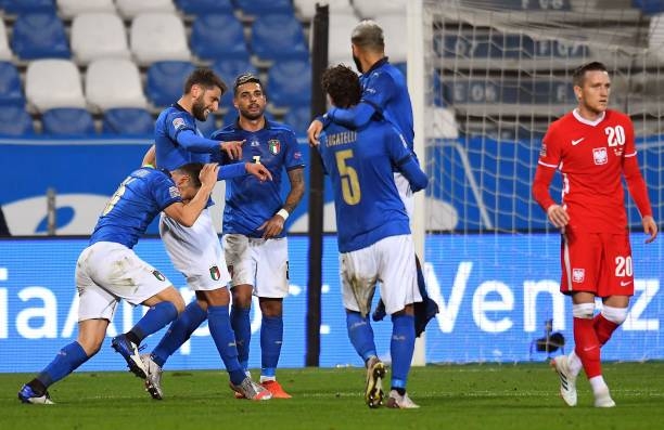 Italy Tel menyalip Polandia dalam pertandingan satu arah Foto 1