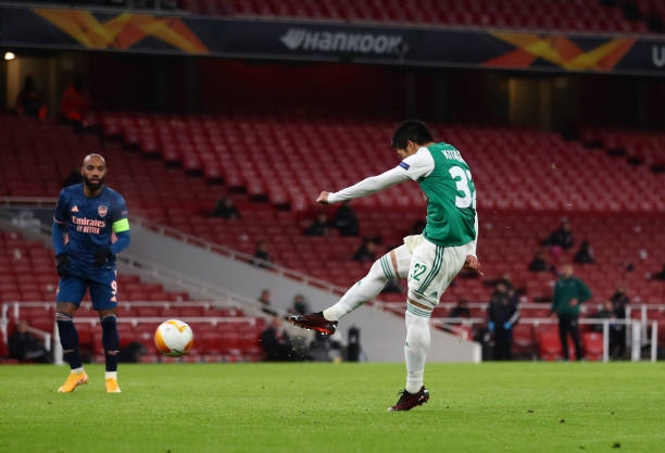 Direct Arsenal 3-1 Rapid Wien: Tim tuan rumah memainkan Foto 1