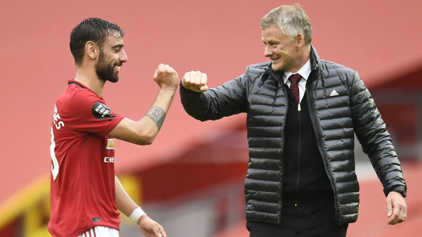 HOT Football News 5/12: MU mengeluarkan pengumuman kunci Foto 1