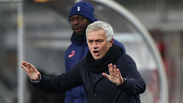 Tottenham vs Arsenal, Liga Premier, Mourinho