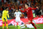 CĐV Incheon 'phát cuồng' khi Công Phượng tái hiện pha ăn mừng ở Asian Cup