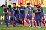 Trực tiếp Shan United 0-0 Becamex Bình Dương: Giằng co