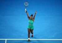Đánh bại Halep, Serena Williams vào tứ kết Australian Open Đánh bại Halep, Serena Williams vào tứ kết Australian Open