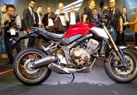 Honda CB650R giá 246 triệu đồng: Lựa chọn mới cho giới trẻ Việt Nam Honda CB650R giá 246 triệu đồng: Lựa chọn mới cho giới trẻ Việt Nam