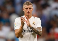 Trước nguy cơ mất vị trí bởi Pogba, Kroos chính thức ra quyết định Trước nguy cơ mất vị trí bởi Pogba, Kroos chính thức ra quyết định