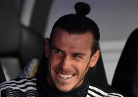 Bale: "Nếu muốn tôi đi, Real Madrid hãy trả đủ 51 triệu Euro" Bale: "Nếu muốn tôi đi, Real Madrid hãy trả đủ 51 triệu Euro"