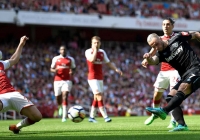 Ghi 3 bàn trong 6 phút, Arsenal hủy diệt West Ham Ghi 3 bàn trong 6 phút, Arsenal hủy diệt West Ham