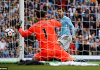 Mừng ngôi vương, Man City hủy diệt Swansea Mừng ngôi vương, Man City hủy diệt Swansea
