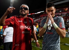 What makes Dang Van Lam impressive with Muangthong on Thai League table