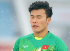 Goalkeeper Bui Tien Dung’s future in Hanoi FC in doubt