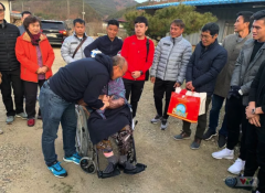 Park Hang-seo visiting his 97-year-old mother bursts into tear
