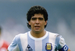 Dunia berduka atas kepergian Maradona